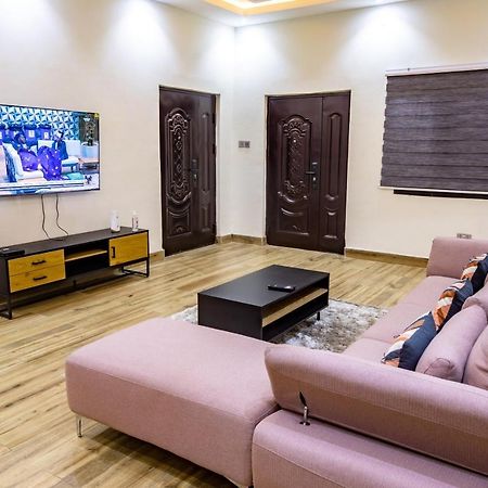 Cloud9 Apartments Акра Екстериор снимка