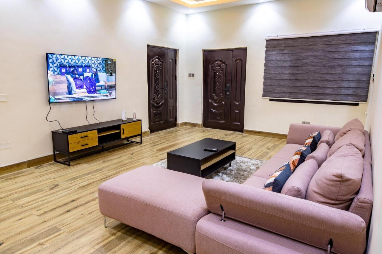 Cloud9 Apartments Акра Екстериор снимка