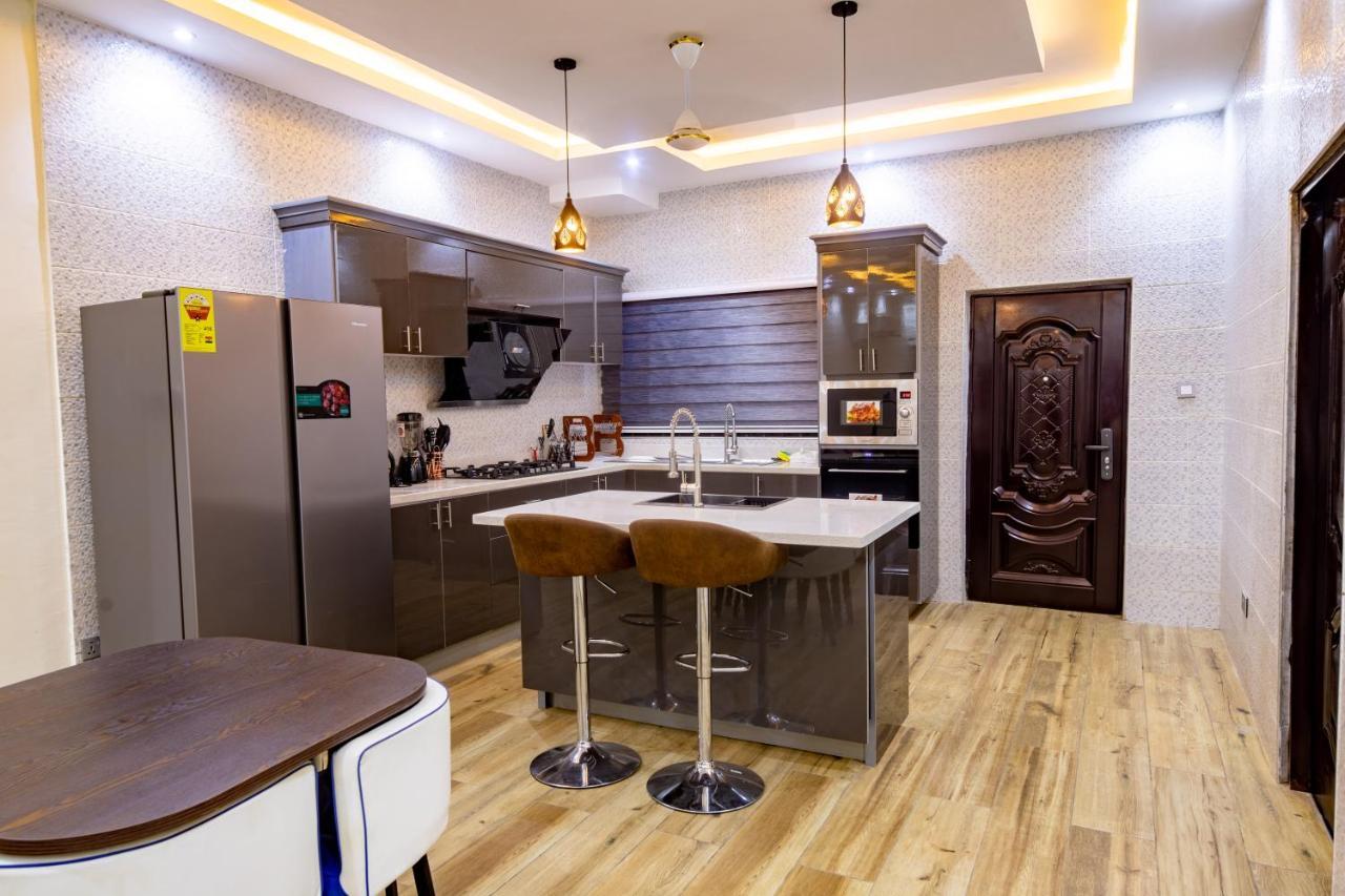 Cloud9 Apartments Акра Екстериор снимка